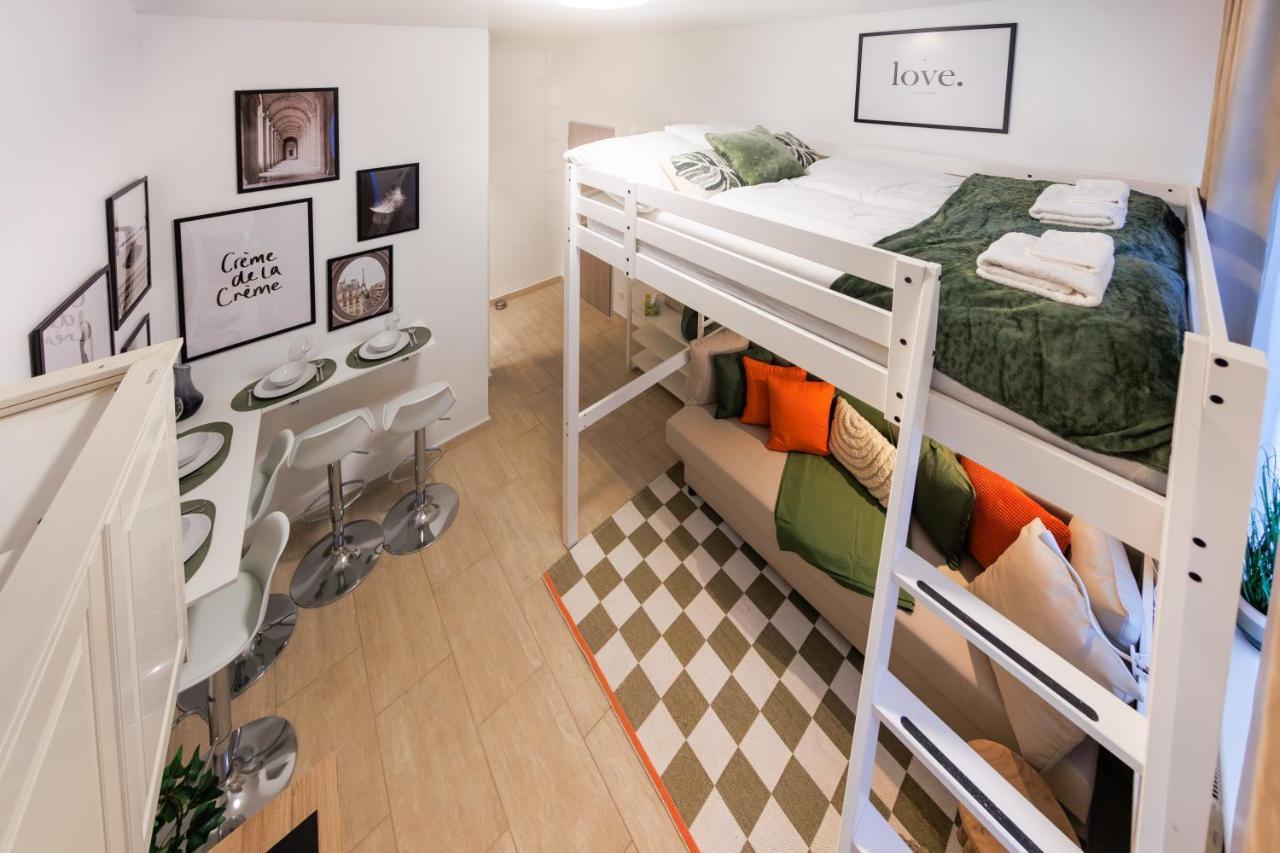Market Compact Retreat Apartamento